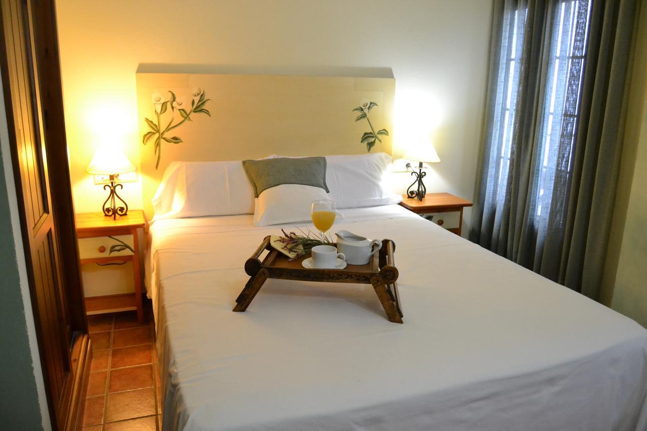 Hostal Toribio Galaroza Kültér fotó