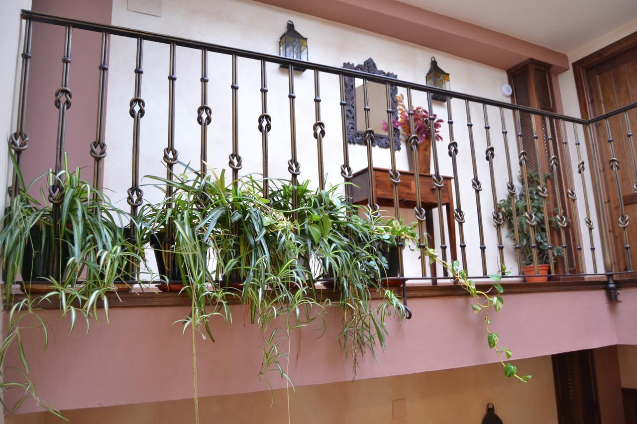 Hostal Toribio Galaroza Kültér fotó